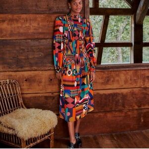 FARM RIO Multicolor Tropical
Shapes Lenzing™
Ecovero™ Viscose
Midi Dress